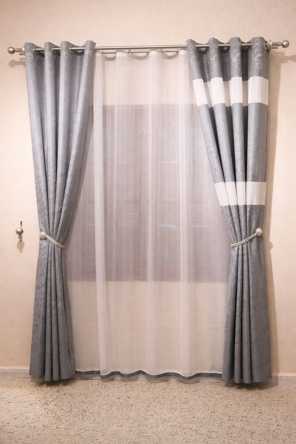 rideaux et cache-rideau coupé (3 pièces)